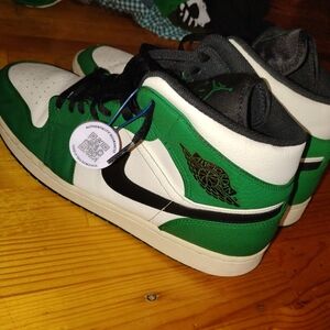 Nike Green and Black High-Top Sneakers